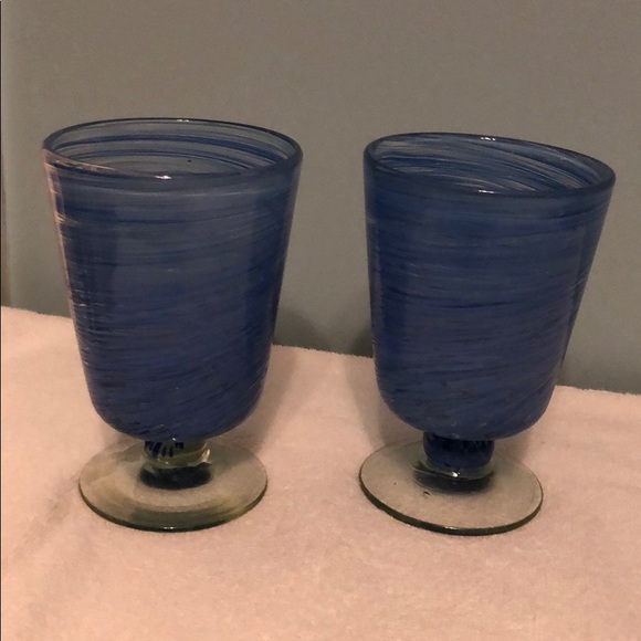 Pier 1 Set of Two Blue Swirled Glasses - Picture 2 of 3